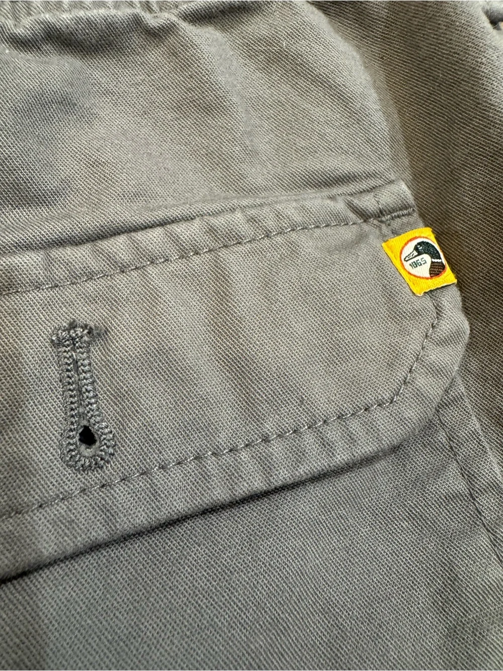 Duck Head 1865 Men's Gray Flat-Front Shorts